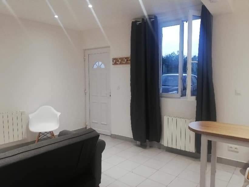 Joli Studio En Centre Ville Faremoutiers Exteriér fotografie